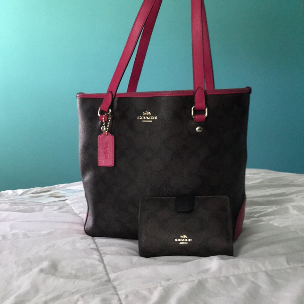Leather signature Pink & Brown COACH tote
